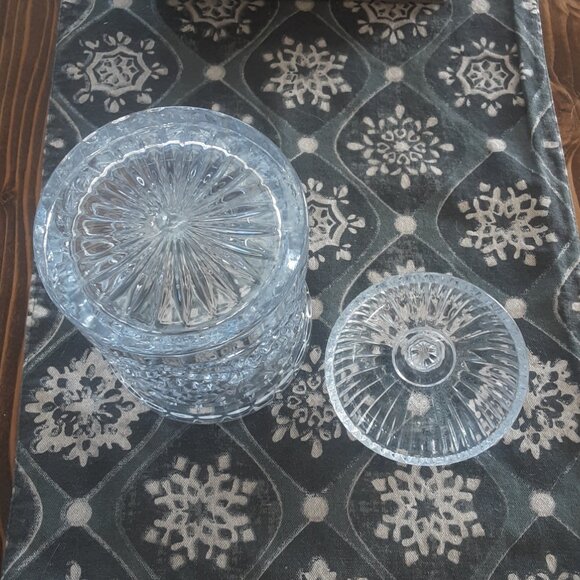 Godinger Dublin Cut Crystal Biscuit Barrel & Lid Container 8805111 - Picture 2 of 5